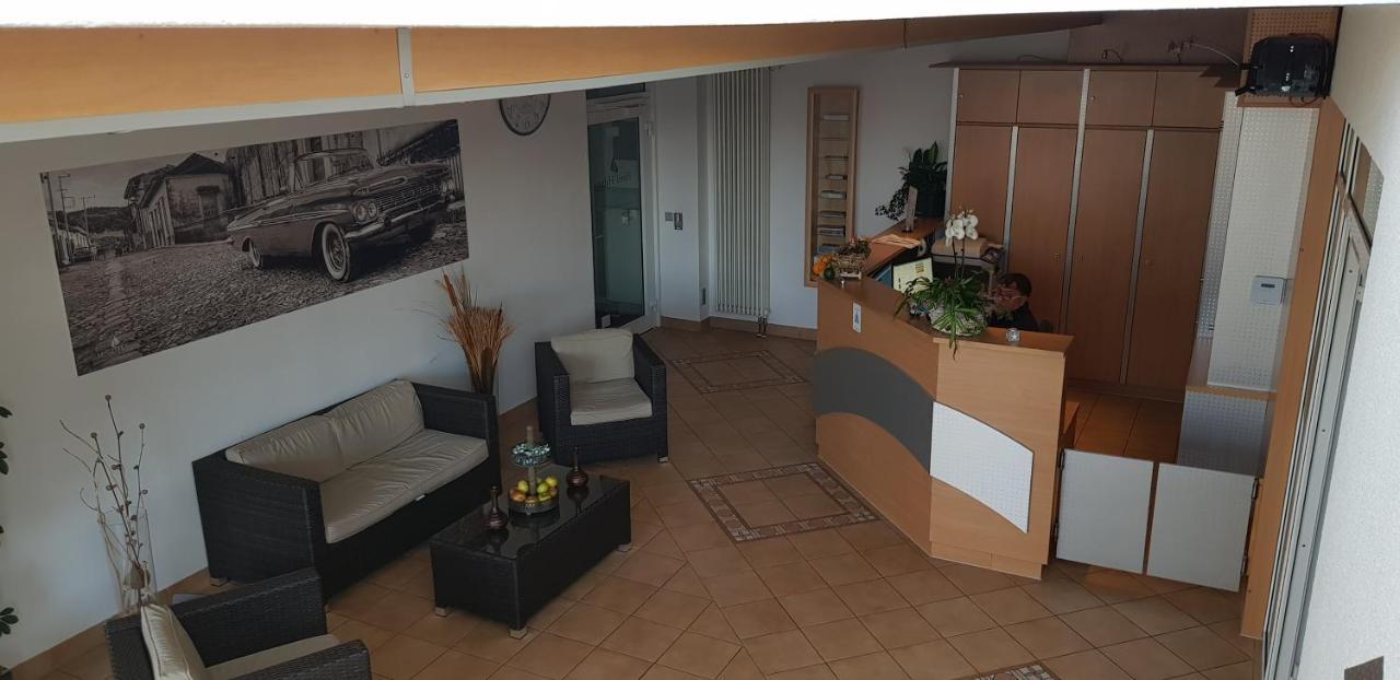 Hotel Habana Aalen Exteriör bild